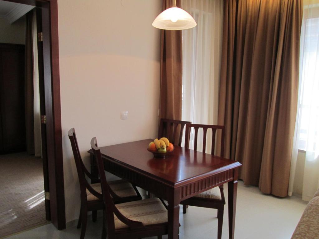 Downtown Alexander Services Apartments Bansko Room photo